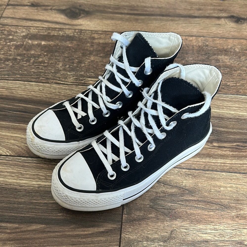 Platform converse